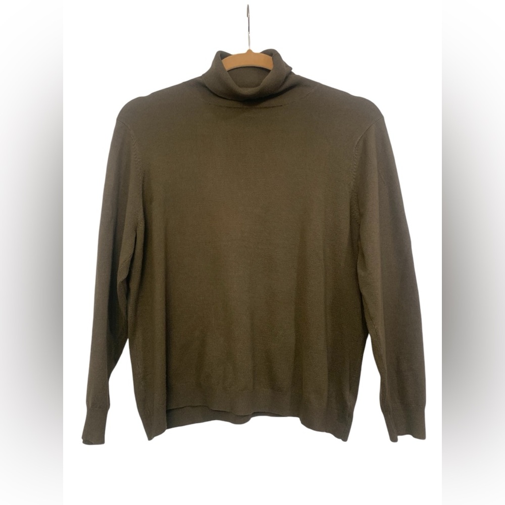 Vintage Whisper Knit Turtleneck Sweater         1149
